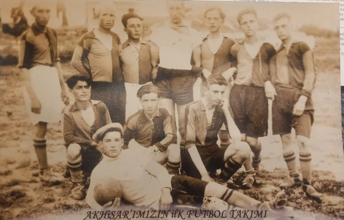 Akhisar'da kurulan ilk futbol kulübü hangisi biliyor musunuz?