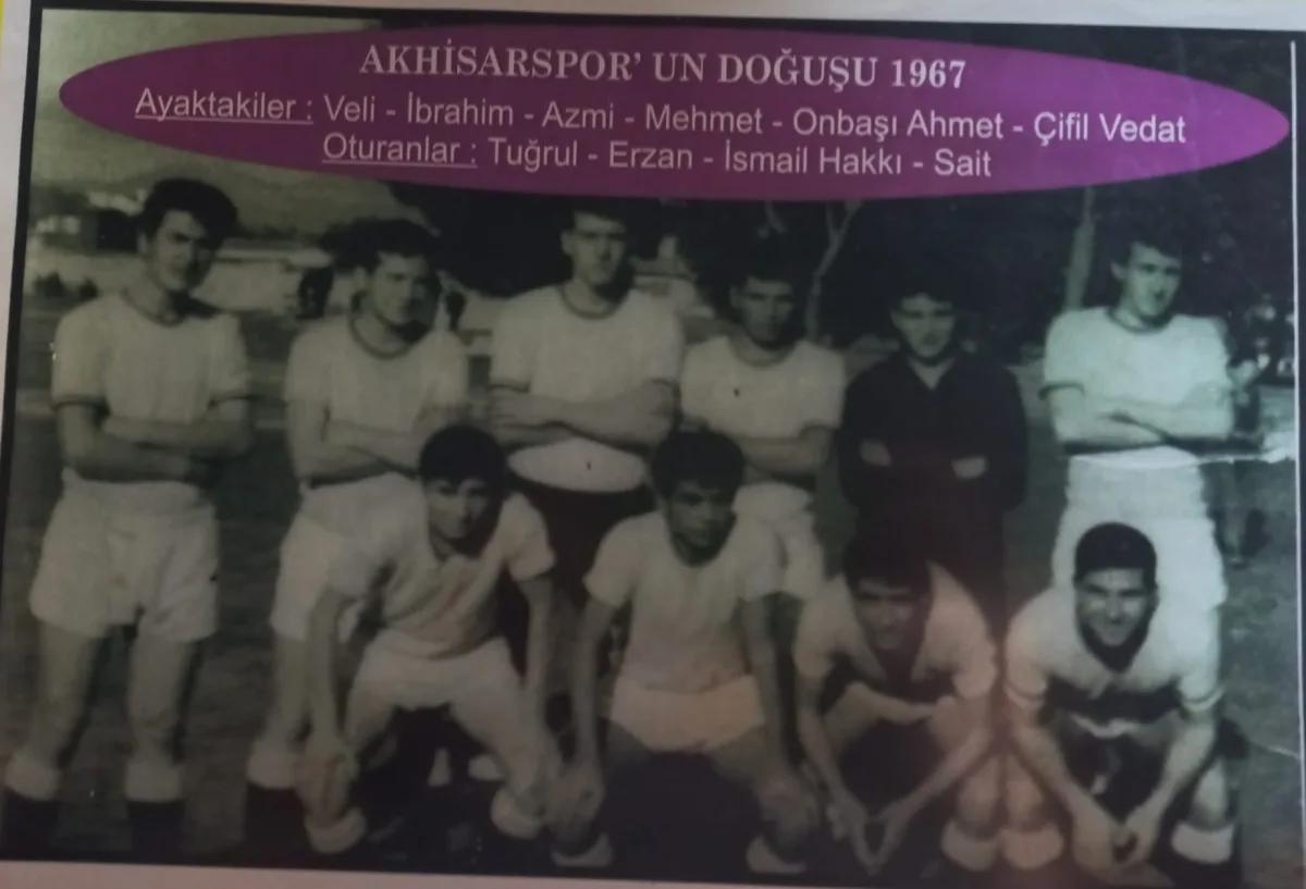 Mor-Beyaz Akhisarspor nasıl kuruldu?