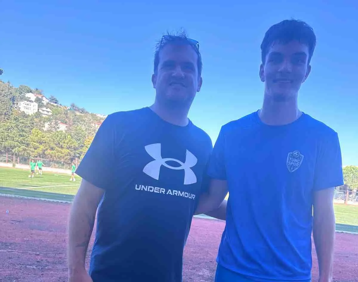 Akhisarlı Mert Akdeniz, Barça Academy’de harikalar yaratıyor