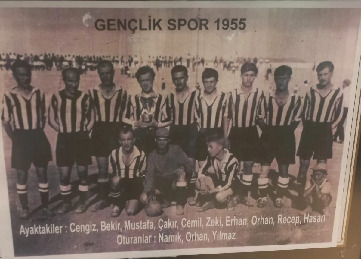 Akhisar Gençlikspor Başkanı Halit Karaosmanoğlu'ndan, 19 yaşındaki futbolcuya pamuk tarlasından prim!..