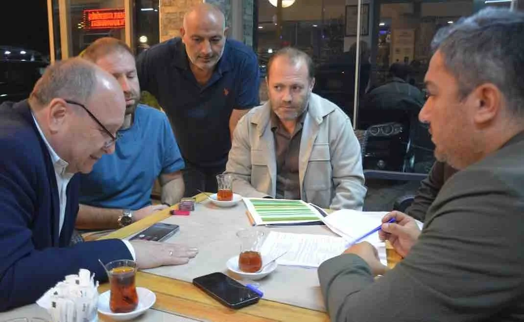 Merde ekibiyle istişare toplantısında