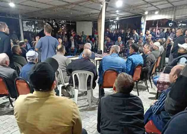 Akhisar'da zeytin fiyatları üreticiyi çileden çıkardı!