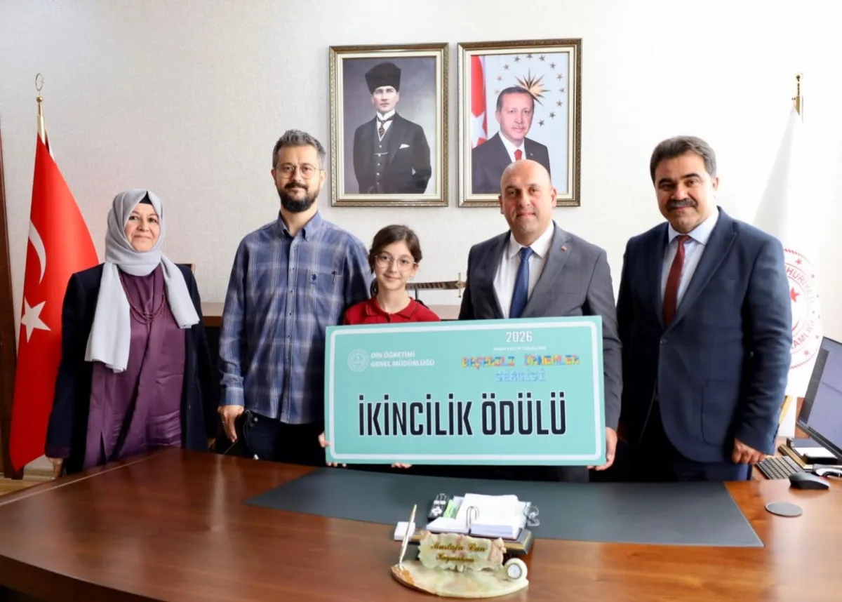 Akhisarlı öğrenciden anlamlı ve büyük başarı