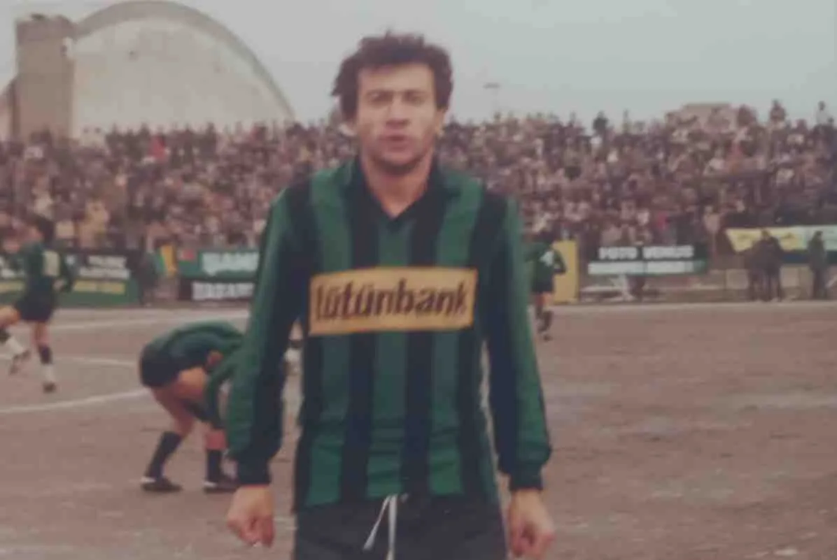Satır Mustafa Akhisar'da futbolu bıraktı, Almanya'da maratoncu oldu...