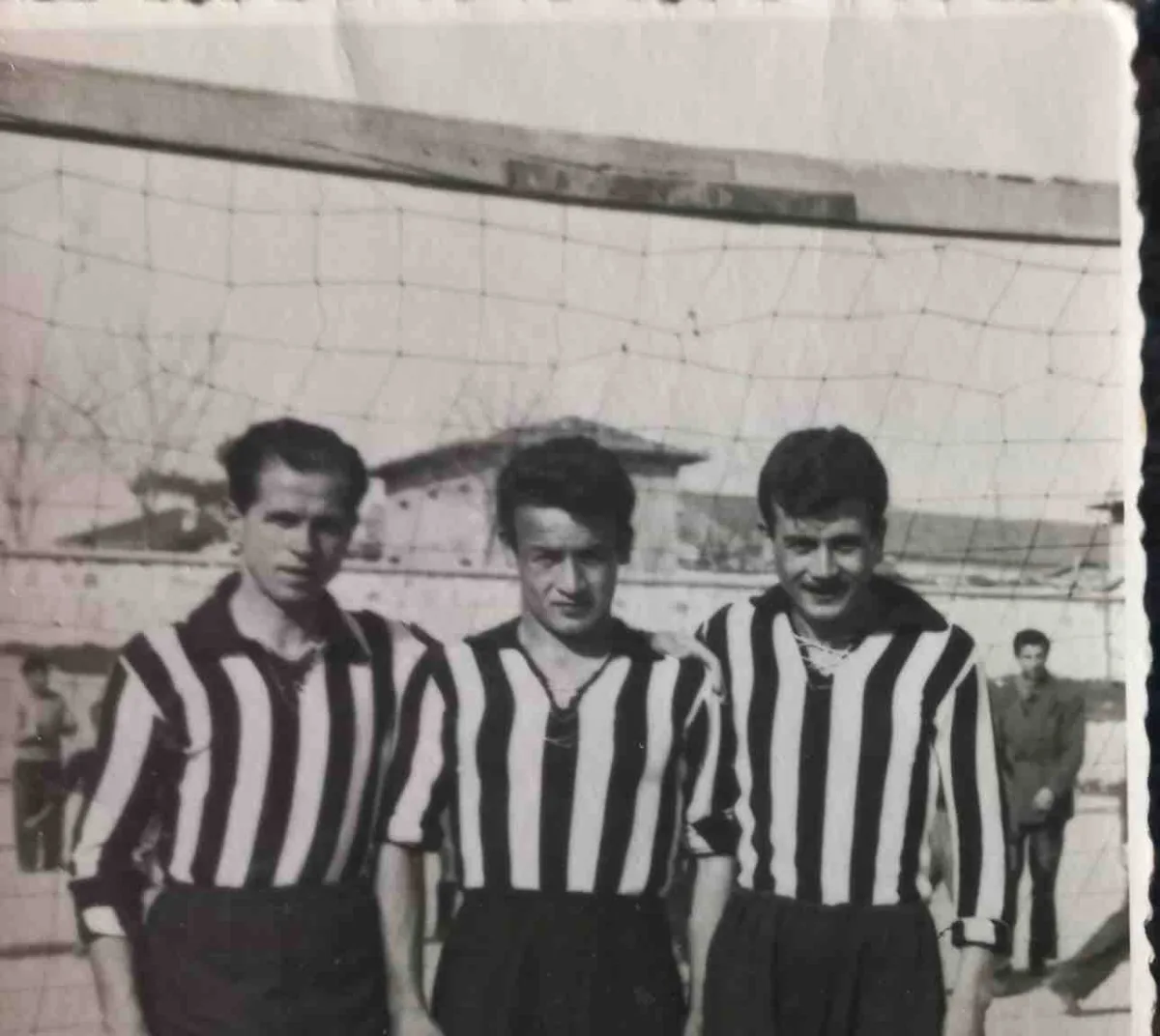 Akhisar Stadındaki kale direğini kim kırdı?