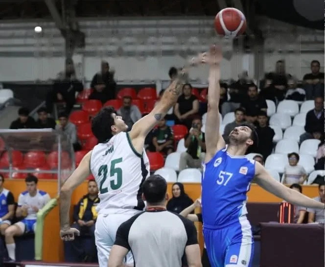 Akhisar Belediye Basket, seyircisi önünde Dorukspor'a teslim oldu