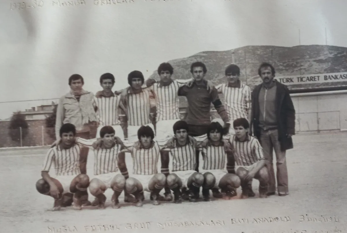 Akhisar EML futbolda tarihinin en büyük başarısını Muğla'da elde etti