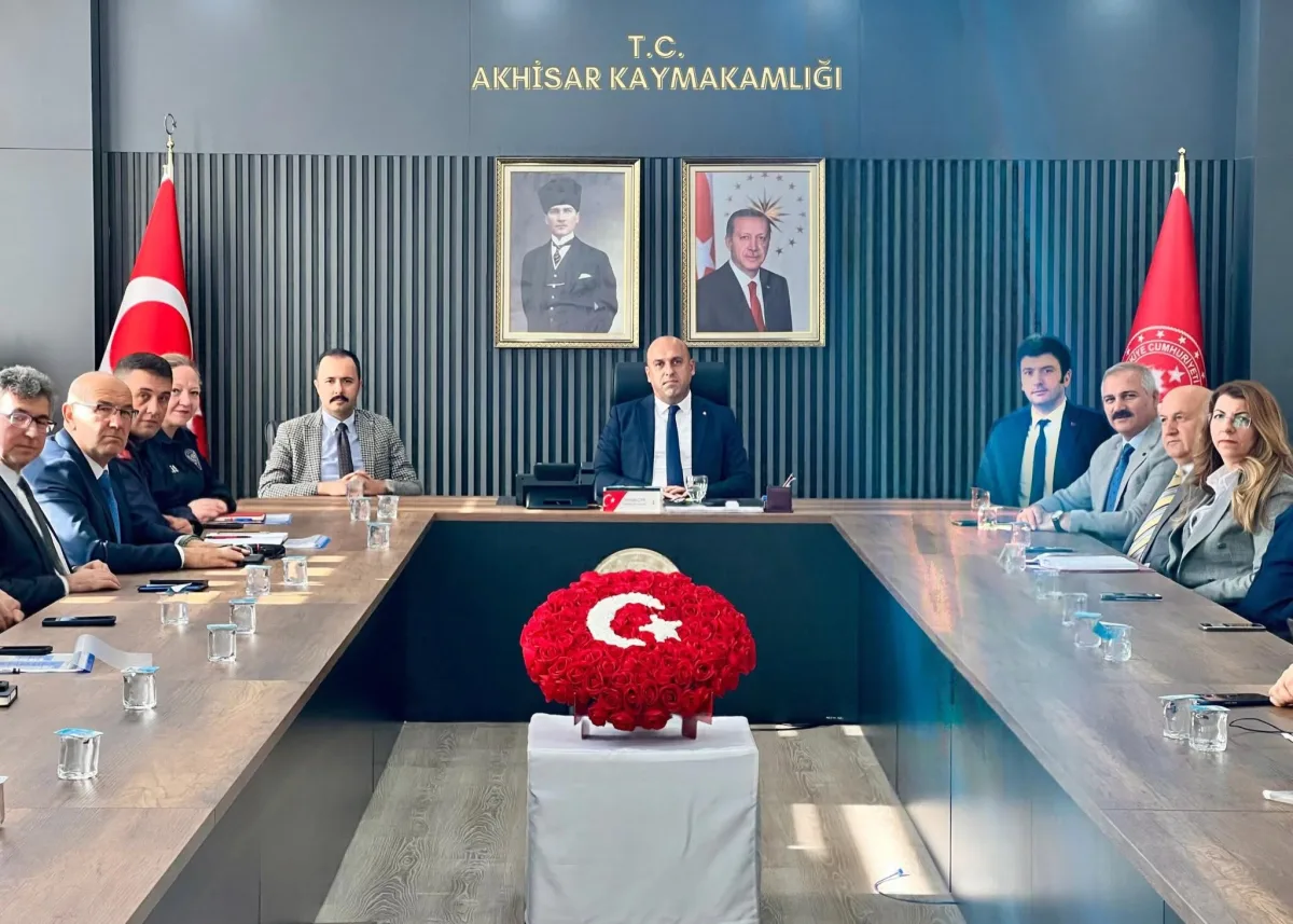 Akhisar'da bağımlılıkla mücadele koordinasyon toplantısı yapıldı